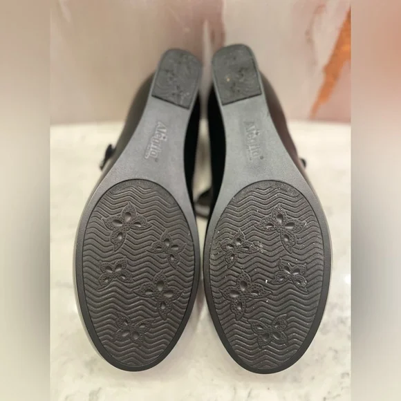 Alegria Flair Pewter Florette Mary Jane Wedge Pumps Women's Size 12/EU 42
